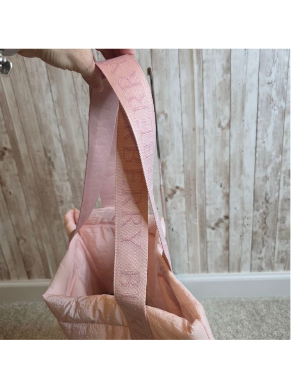 Burberry Light Pink Tote Bag NWOT - Picture 7 of 9